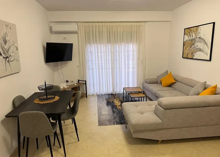 Mountain&beach View, Large Balcony Flat In Wlora